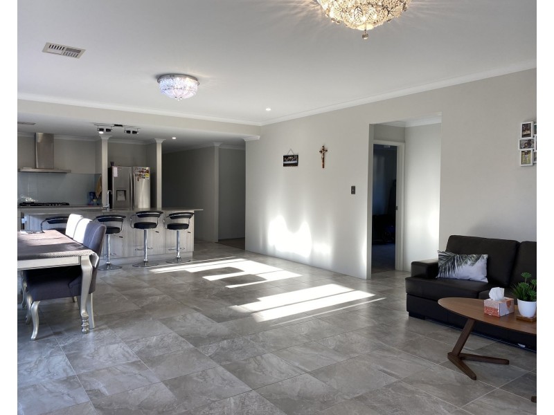 13 Houdan Street, Southern River WA 6110