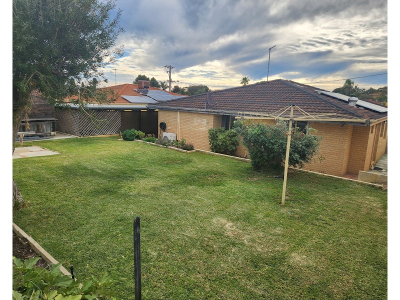 22 Greyhound Drive, Merriwa WA 6030