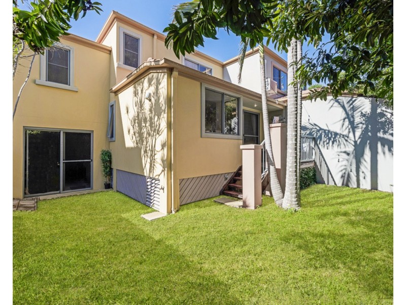 46/20 Fairway Drive, Clear Island Waters QLD 4226