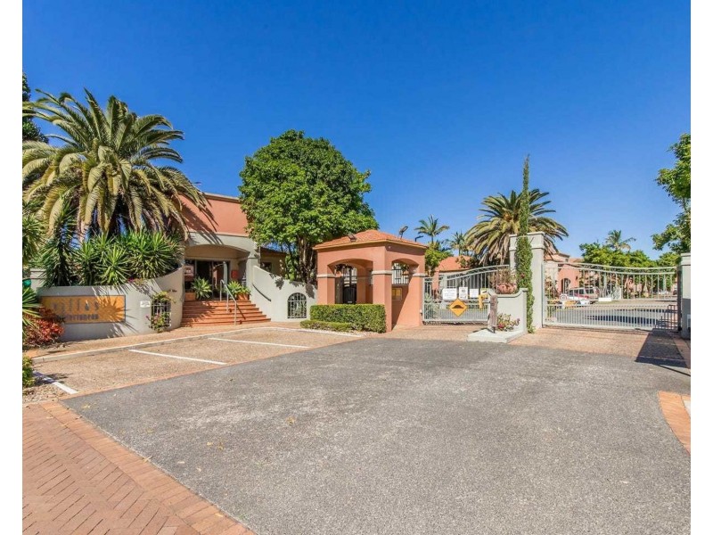 46/20 Fairway Drive, Clear Island Waters QLD 4226
