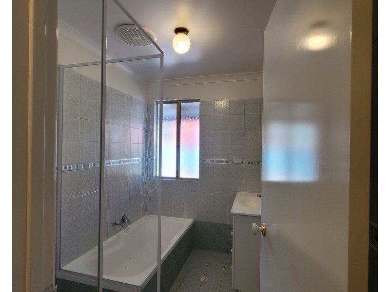 208 Almond Ave, Bakers Hill WA 6562