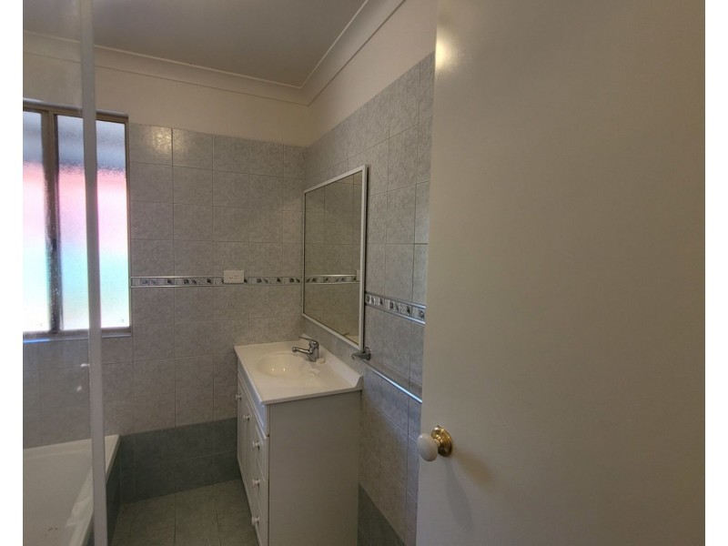 208 Almond Ave, Bakers Hill WA 6562