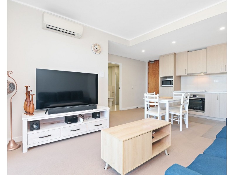 704/18 Cecil Avenue, Cannington WA 6107