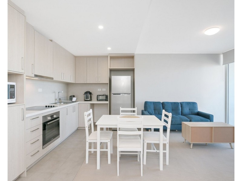 704/18 Cecil Avenue, Cannington WA 6107