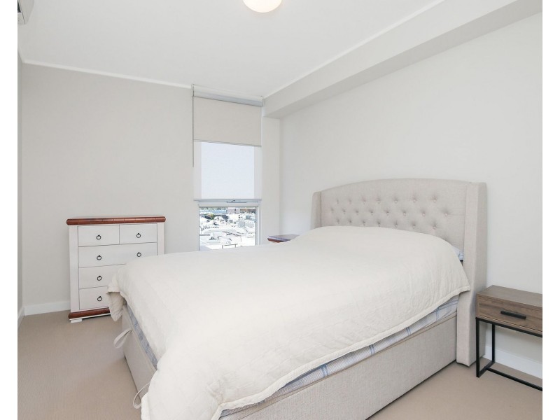 704/18 Cecil Avenue, Cannington WA 6107