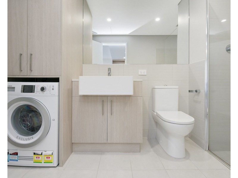 704/18 Cecil Avenue, Cannington WA 6107