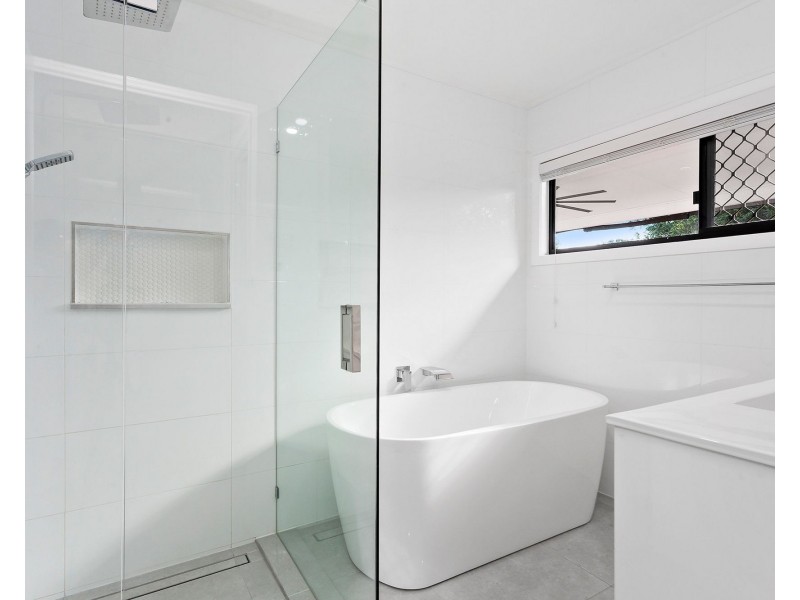 8 Cycas Street, Arana Hills QLD 4054