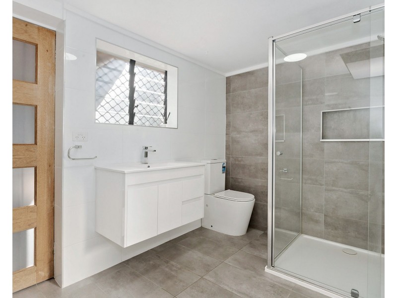 8 Cycas Street, Arana Hills QLD 4054