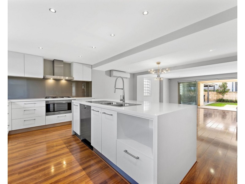 10 Briald Place, Dianella WA 6059