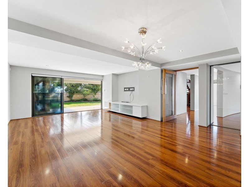 10 Briald Place, Dianella WA 6059