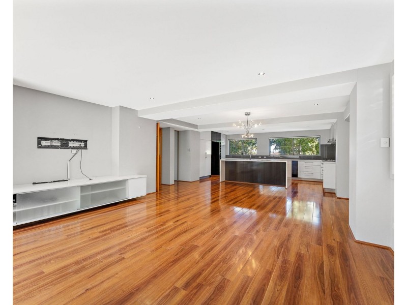 10 Briald Place, Dianella WA 6059