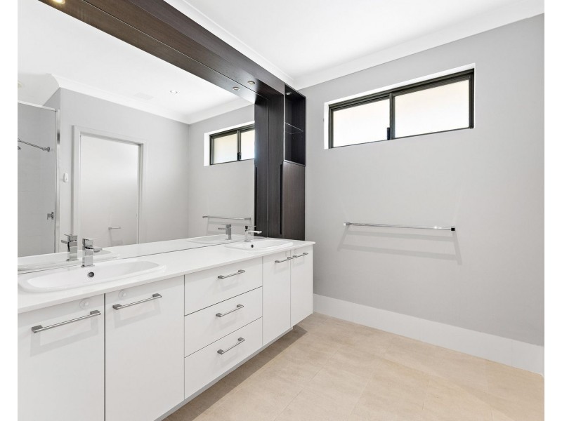 10 Briald Place, Dianella WA 6059