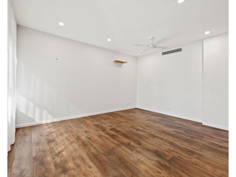 22/30 Careel Close, Helensvale QLD 4212