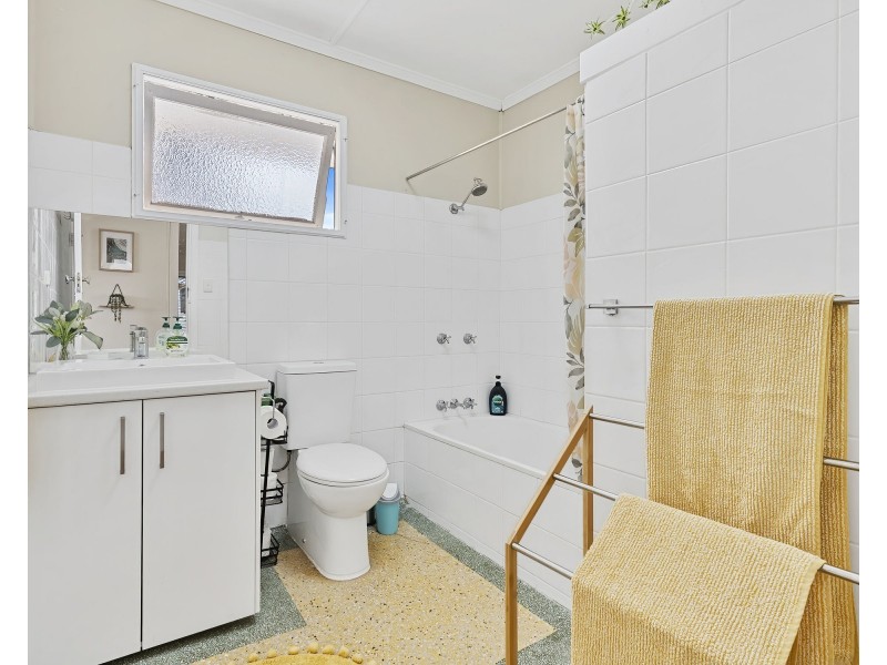 35 Kunde Street, Beachmere QLD 4510