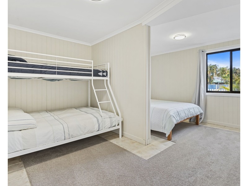 35 Kunde Street, Beachmere QLD 4510