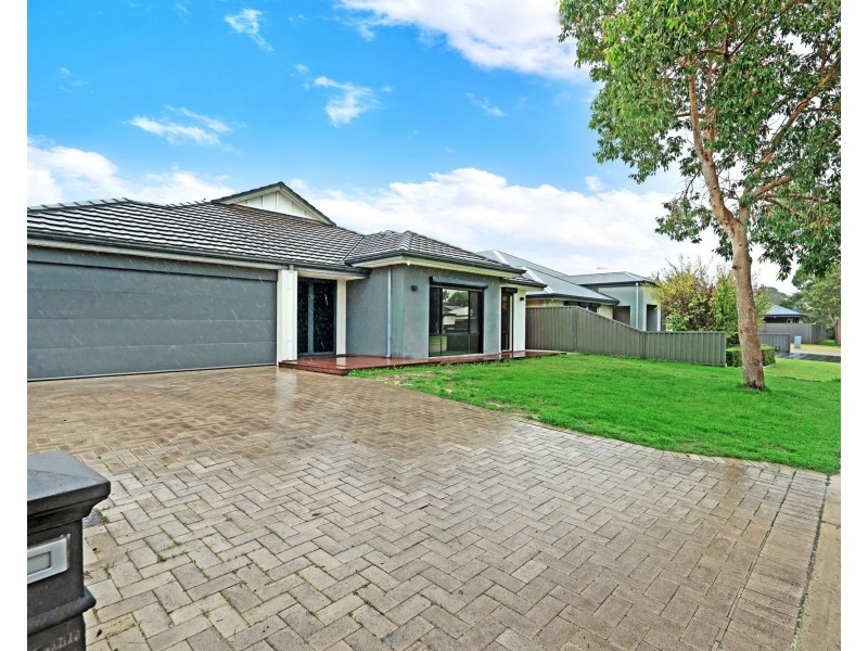 8 Mercury Tce, Byford WA 6122