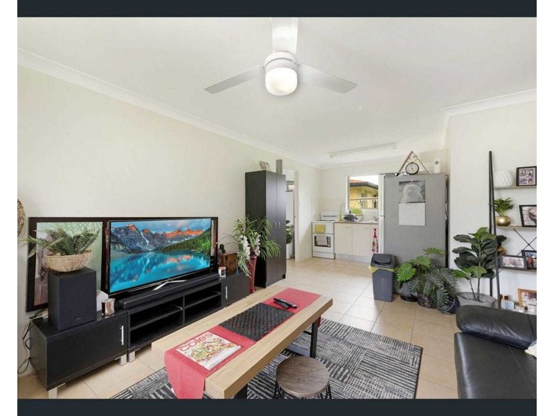 2/11 Lathouras Court, Bundaberg South QLD 4670