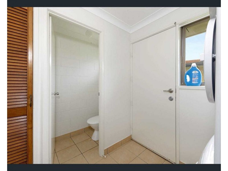 2/11 Lathouras Court, Bundaberg South QLD 4670