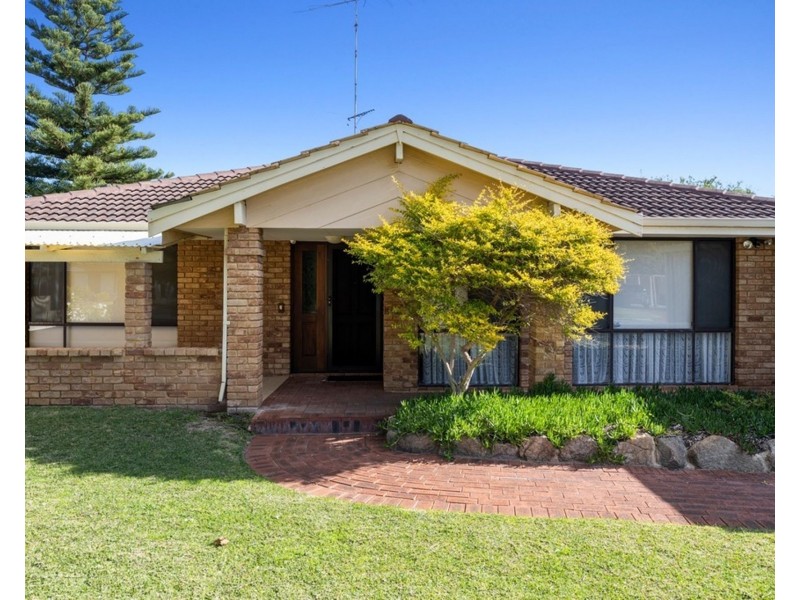 10 Cederdale Way, Safety Bay WA 6169