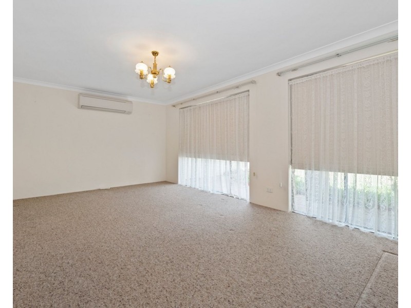 10 Cederdale Way, Safety Bay WA 6169