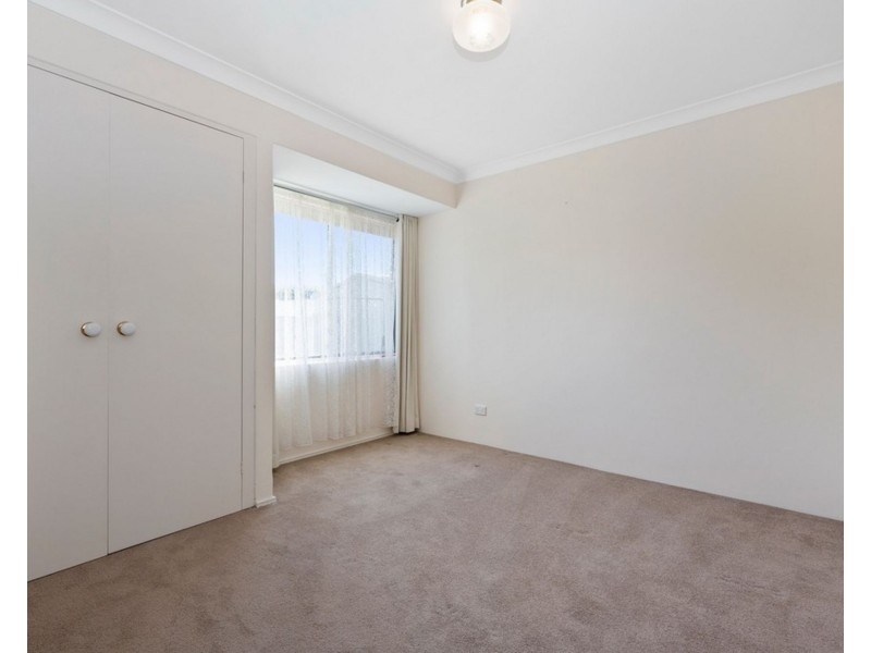 10 Cederdale Way, Safety Bay WA 6169