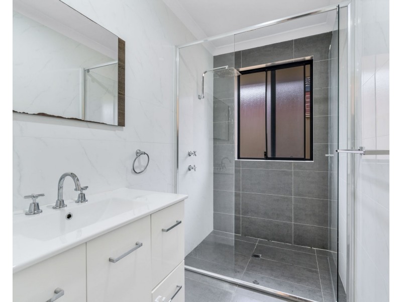 39 Stokesay Street, Orelia WA 6167