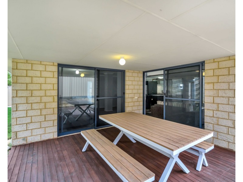 39 Stokesay Street, Orelia WA 6167