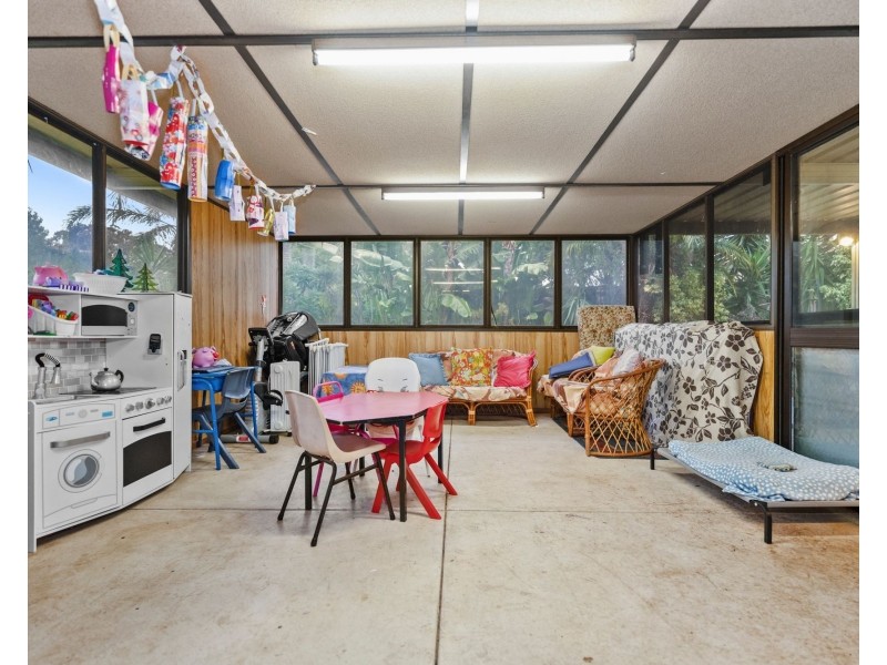 10 Fordred, Parmelia WA 6167