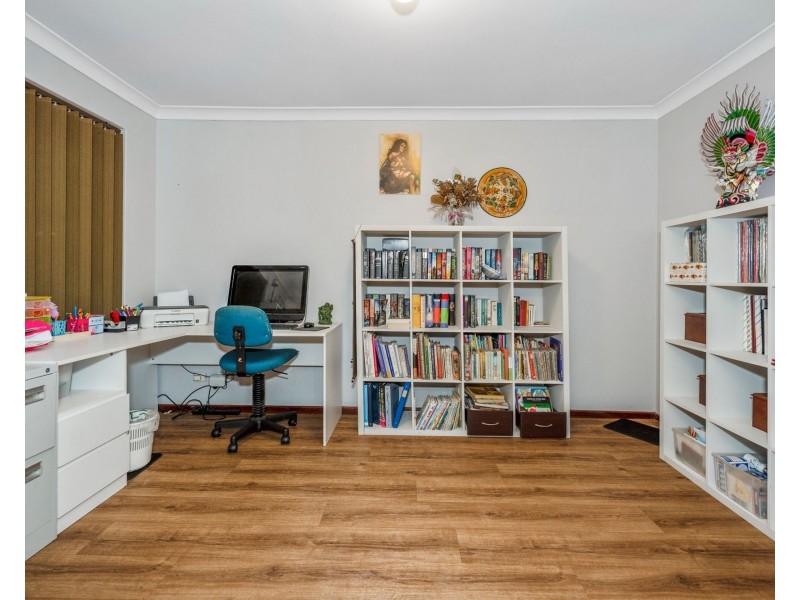 10 Fordred, Parmelia WA 6167