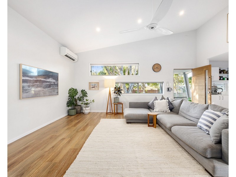 3 First Avenue, Marcoola QLD 4564