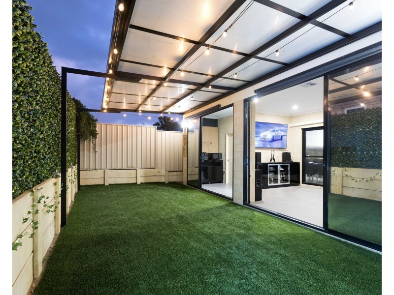 16 Witham Close, Applecross WA 6153