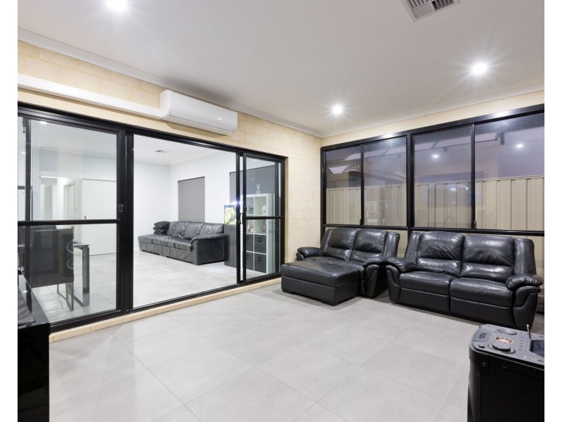 16 Witham Close, Applecross WA 6153