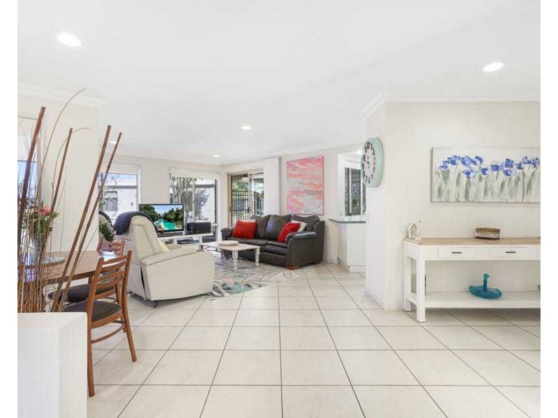 13 Aqualine Court, Bargara QLD 4670