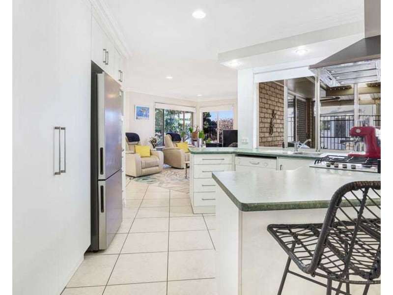 13 Aqualine Court, Bargara QLD 4670