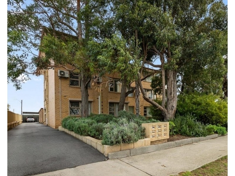 7/137 NORTHLAKE ROAD, Willagee WA 6156