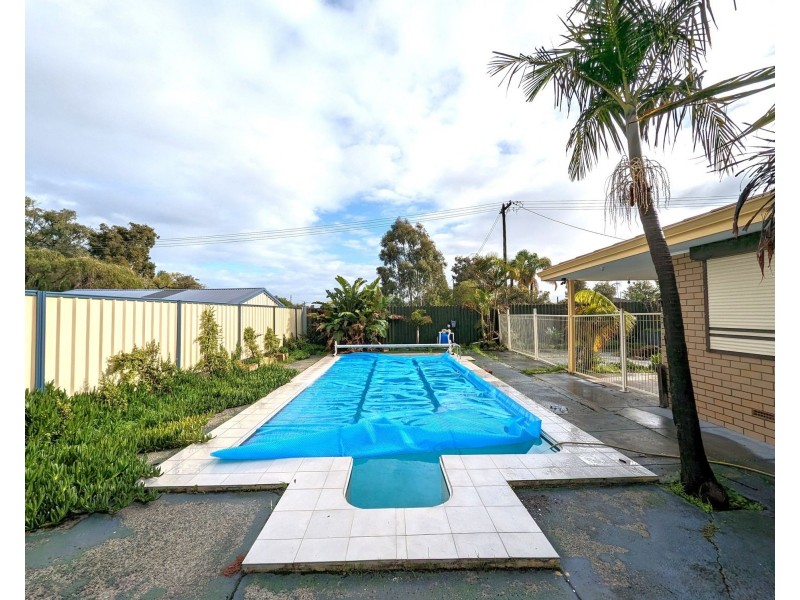 12 Manxton Way, Lynwood WA 6147