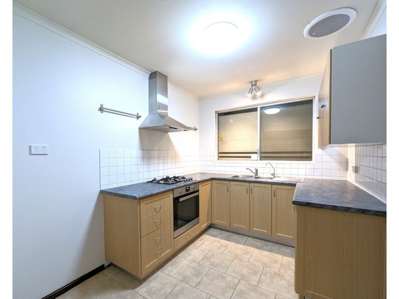 12 Manxton Way, Lynwood WA 6147