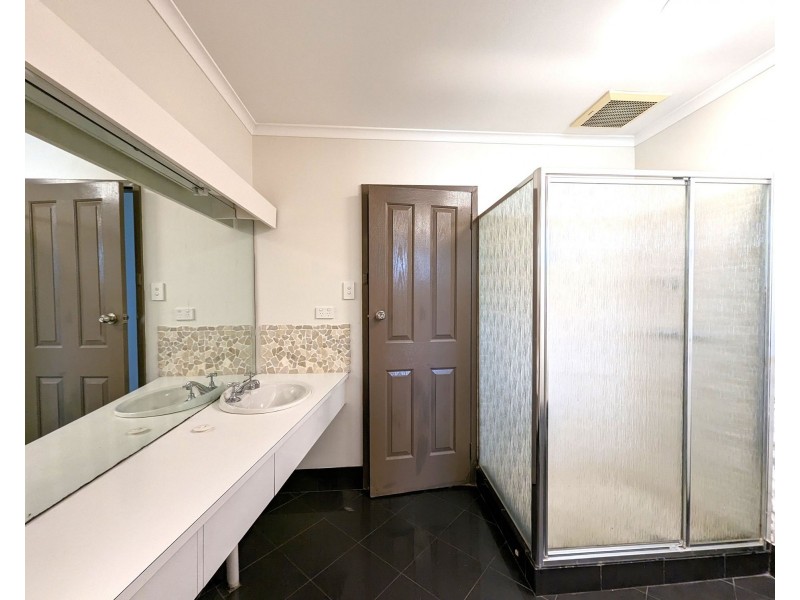 12 Manxton Way, Lynwood WA 6147