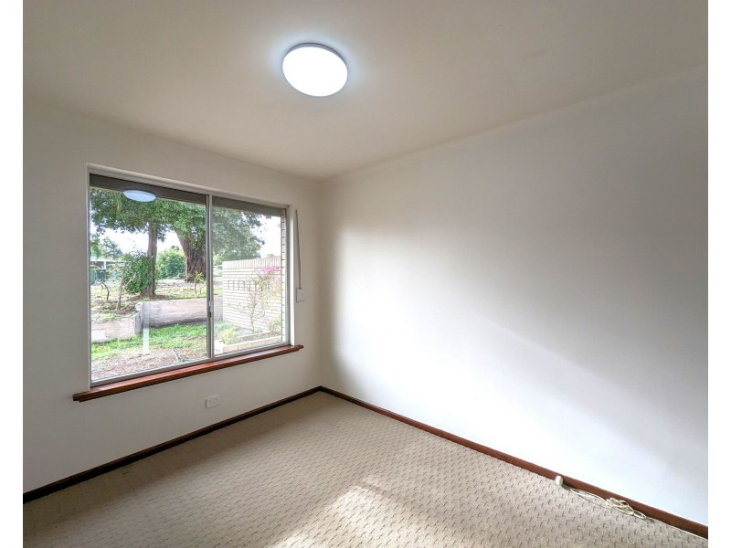 12 Manxton Way, Lynwood WA 6147