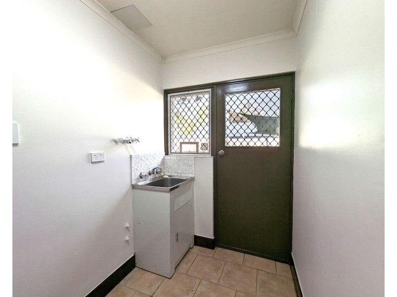 12 Manxton Way, Lynwood WA 6147