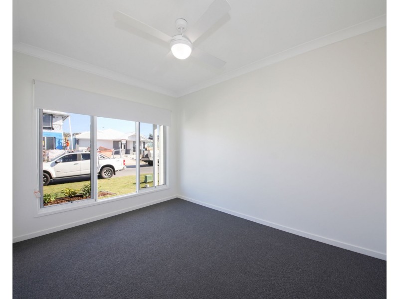 14 Greenside Street, Victoria Point QLD 4165