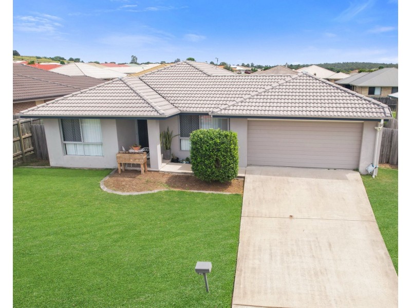 16 Peregrine Drive, Lowood QLD 4311