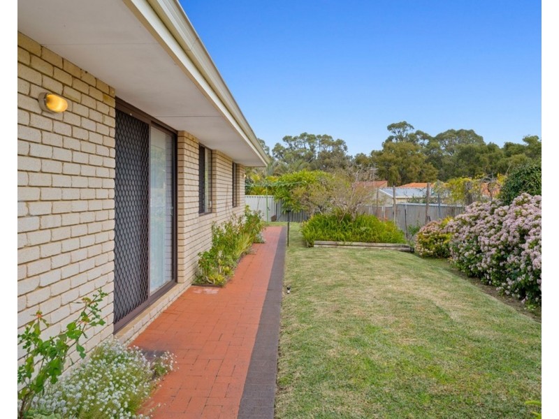 45 Carina Circle, Halls Head WA 6210