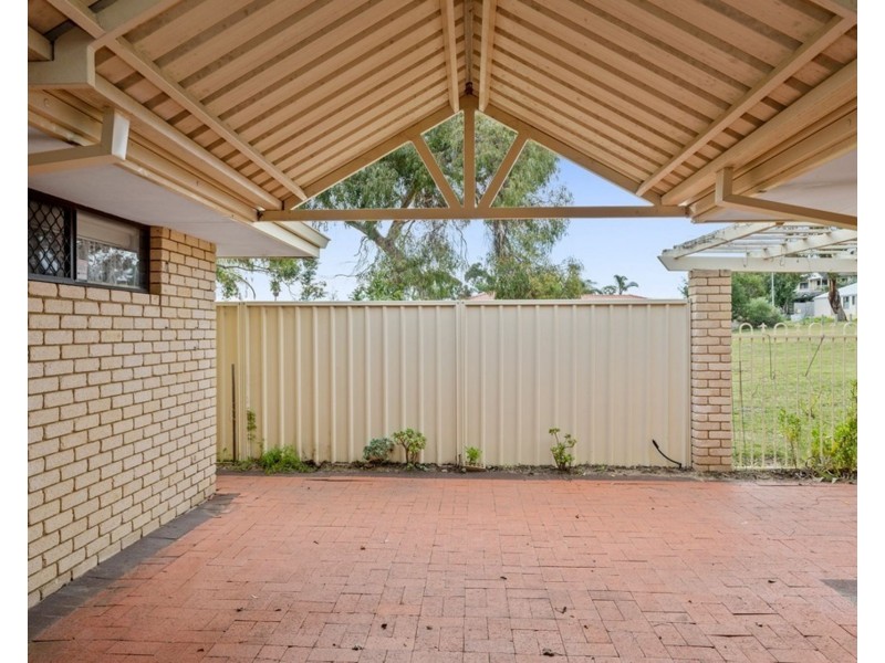 45 Carina Circle, Halls Head WA 6210