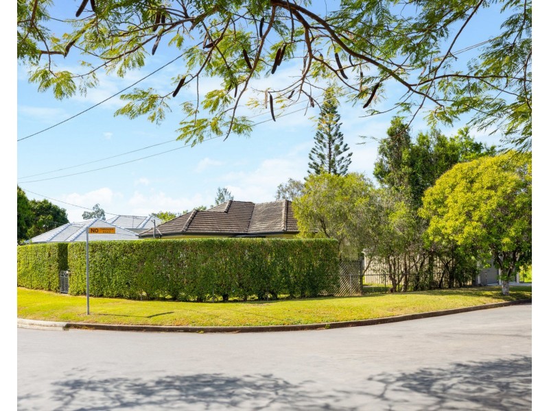 25 Kenbarry Street, Brighton QLD 4017