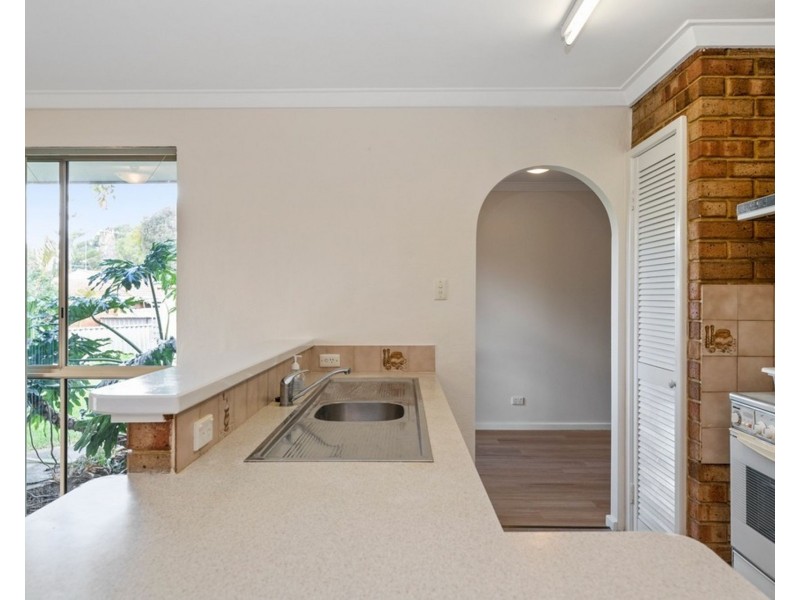 8 Atherton Close, Greenfields WA 6210