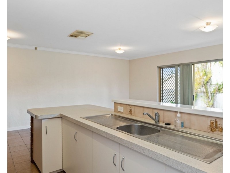 8 Atherton Close, Greenfields WA 6210