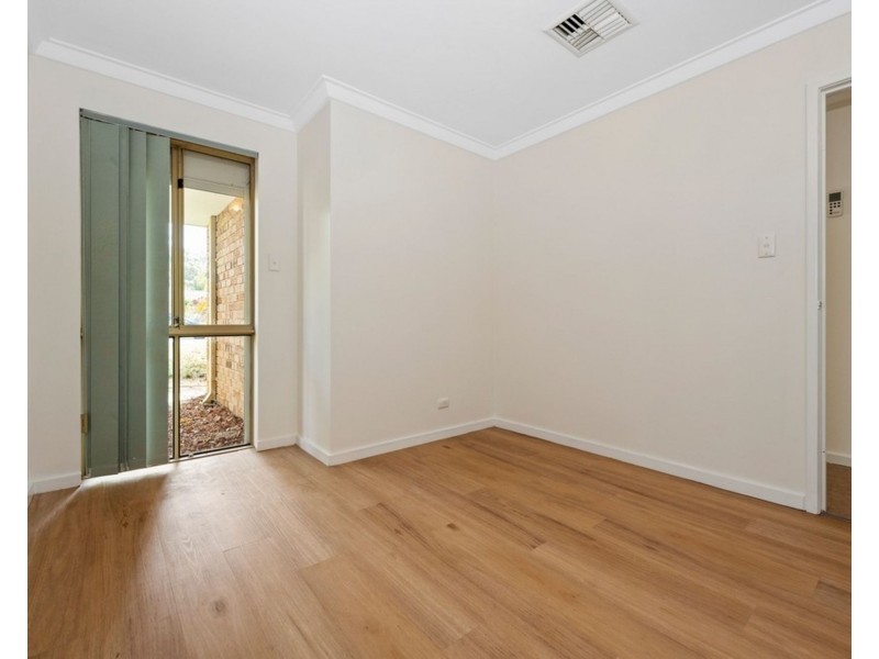 8 Atherton Close, Greenfields WA 6210