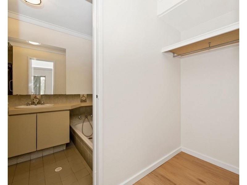 8 Atherton Close, Greenfields WA 6210