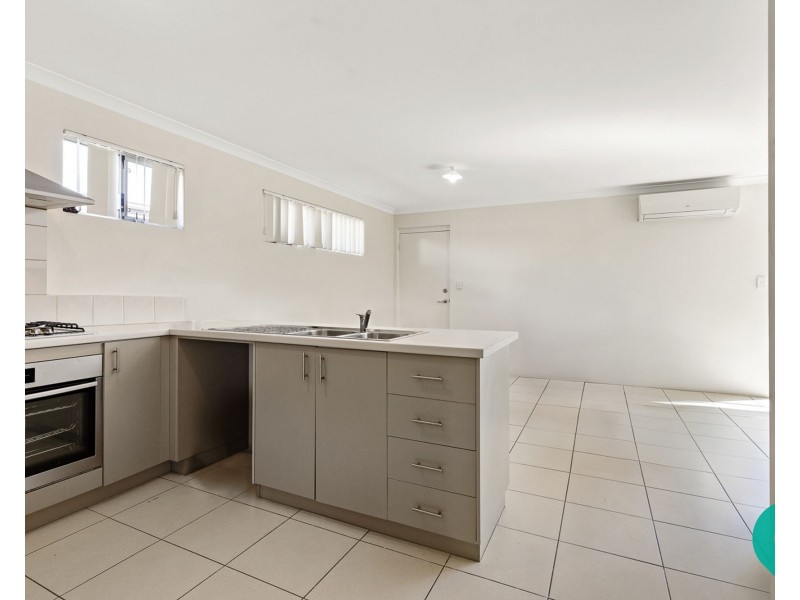 216 Lambeth circle, Wellard WA 6170